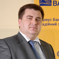 Дмитрий Мусиенко, член правления, директор департамента филиальной сети Пиреус Банка в Украине