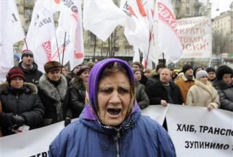 78,8% украинцев столкнулись с финансово-экономическим кризисом