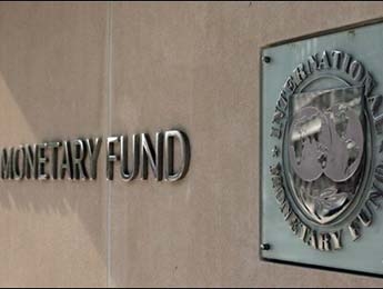 Эксперт: на МВФ давят, чтобы он не бросал Украину