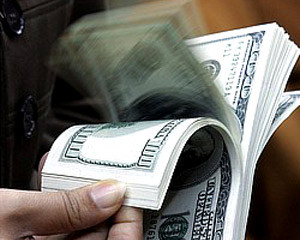 НБУ разрешил досрочного погашать валютные кредиты по льготному курсу доллара