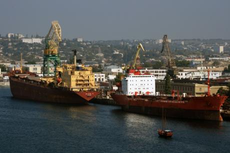 Украина за 4 месяца 2009 г. сократила отрицательное сальдо внешней торговли