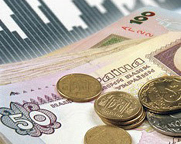 НБУ укрепил официальный курс доллара и евро по отношению к гривне