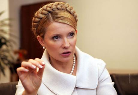 Тимошенко заверила, что спекуляции с курсом гривны прекратятся после выборов