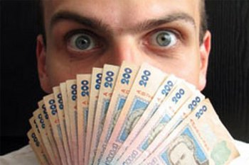 НБУ запретил банкам продавать валюту через кассу одному лицу в один день в сумме больше эквивалента 80 тыс. грн.