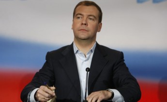 Медведев: РФ готова обсуждать предложения Украины по ценам на газ