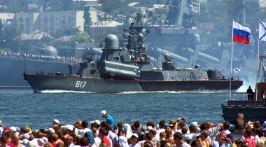 Янукович и Медведев подписали соглашение пребывании Черноморского флота РФ в Украине на 25 лет
