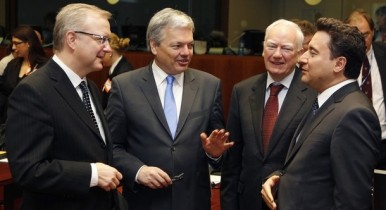 Министры финансов стран ЕС одобрили создание стабфонда для Европы