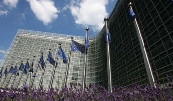 Еврокомиссия рекомендует странам ЕС повысить пенсионный возраст до 65 лет