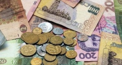 Средняя зарплата украинца выросла на 41 гривну