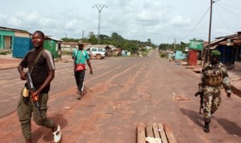 В Кот-д'Ивуаре повстанцы захватили официальную столицу страны г. Ямусукро