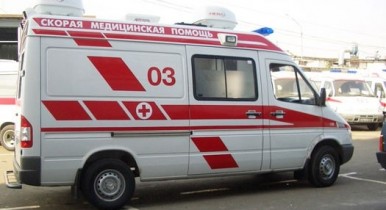 Азаров поручил обеспечить стабильную работу автомобилей скорой помощи