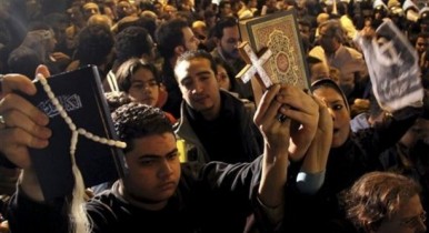 В Египте вооруженный конфликт между мусульманами и христианами
