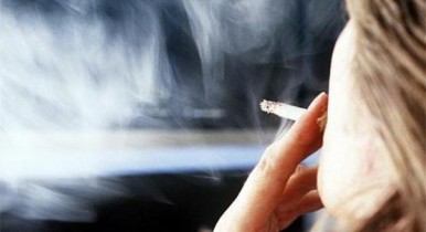 Врачи требуют от власти запретить рекламу сигарет