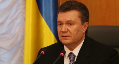 Янукович подписал антикоррупционный закон