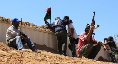 У ливийских повстанцев закончились деньги