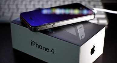 В Украине начали официально продавать iPhone 4