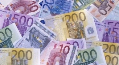 Cтоит ли сейчас вкладывать свои сбережения в евровалюту?