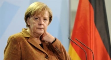 Канцлер Германии Меркель, выпуск единых бондов еврозоны.