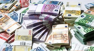 Впервые проданы внутренние долларовые облигации, иностранная валюта, евро.