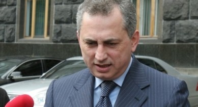 Кабмин решил улучшить жизнь мажоров, министр инфраструктуры Борис Колесников.