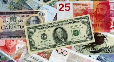 Валютные поступления от иностранцев снизили спрос на доллары США в Украине — Нацбанк