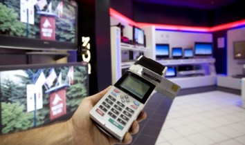 Блиц-опрос: Нужно ли госрегулирование рынку электронных платежных систем в Украине?