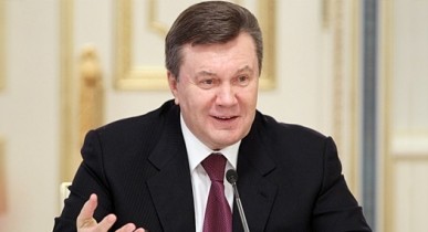 Янукович разрешил НБУ заниматься добычей драгоценных металлов, Виктор Янукович.