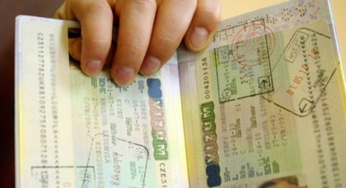 Украинцы уже могут собирать нужный пакет документов, визы в Польшу.