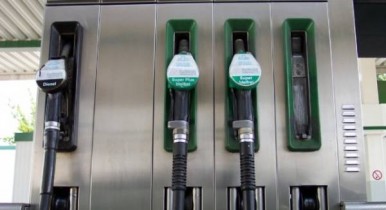 Стабильные цены на бензин, у Азарова задались целью обеспечить стабильные цены на бензин.