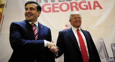 Президент Грузии Михаил Саакашвили и американский миллиардер Дональд Трамп.