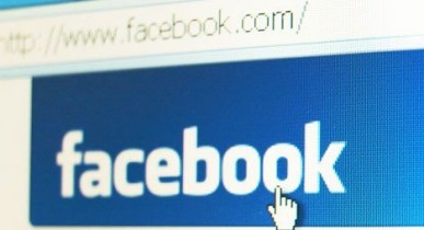СМИ назвали причины падения акций Facebook.