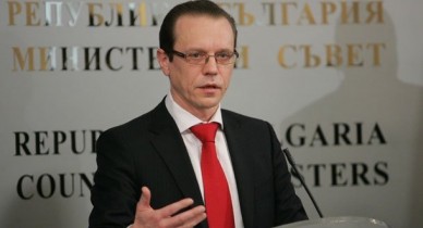 В Украину прибыл еврокомиссар по вопросам налогообложения.