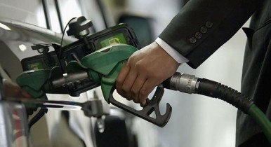 Кабмин требует снизить цену бензина еще на 70 копеек, цены на бензин, цены на бензин в Украине.