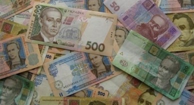 Обеспеченные украинцы предпочитают гривневые депозиты.