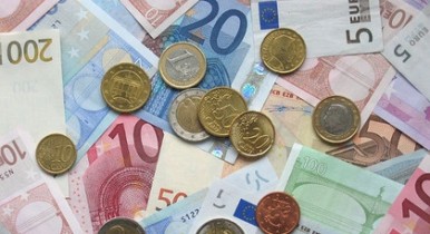Испания разместила гособлигации на 5,75 млрд евро.