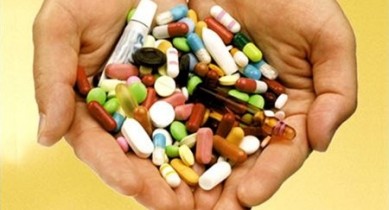Почти полторы тысячи лекарственных препаратов в Украине оказались под запретом.
