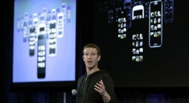 Facebook представила смартфон на Android.