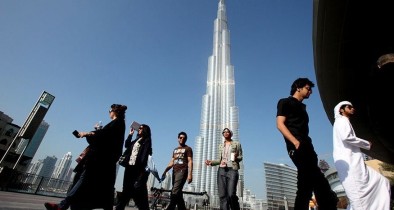 Дубай планирует до 2020 года зарабатывать на туристах в три раза больше.