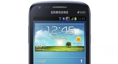 Samsung официально представила бюджетный смартфон Galaxy Core.