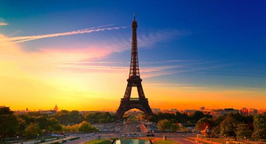 Франция установила рекорд по количеству туристов — 83 млн человек за год.