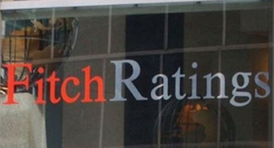 Fitch ухудшило прогноз рейтингов «Укрзалізниці» и госбанков.