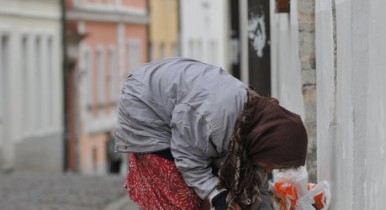 Треть европейцев может оказаться за чертой бедности до 2025 года.