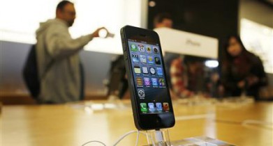 Apple может продать до миллиона новых iPhone в первый день продаж.