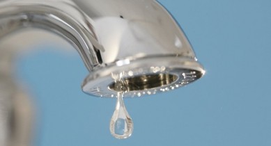 Нацкомуслуг сможет полностью контролировать коммунальные тарифы на воду.