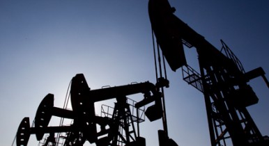 Суточная добыча нефти в Персидском заливе достигла рекорда.