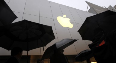 Apple переманила в розничный бизнес главу ритейлера Burberry.