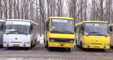 В Киеве ГАИ начинает проверку готовности транспорта к зиме.