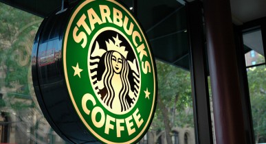 Суд обязал Starbucks заплатить Kraft Foods $2,7 млрд.