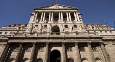 Банк Англии заявляет о восстановлении британской экономики.