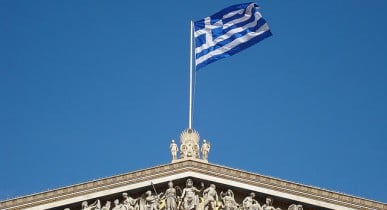 Греция рассмотрит бюджет без согласования с международными кредиторами.